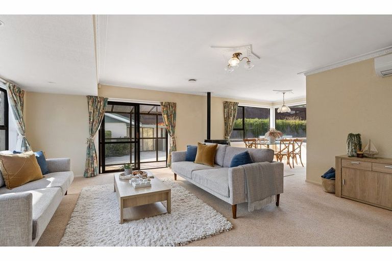 Photo of property in 9 Doyle Place, Avondale, Christchurch, 8061