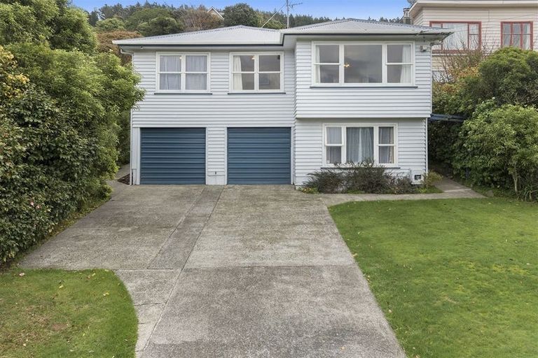Photo of property in 317 Main Road, Tawa, Wellington, 5028