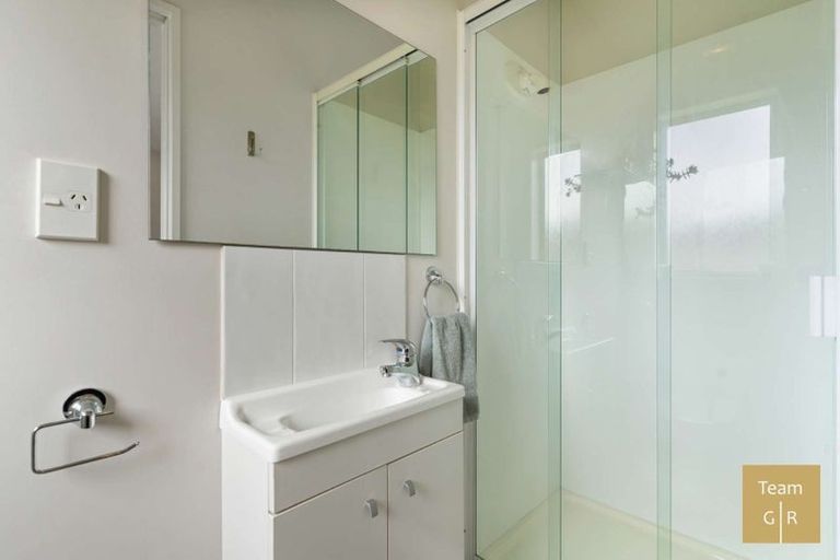 Photo of property in 15a Youngs Road, Papakura, 2110