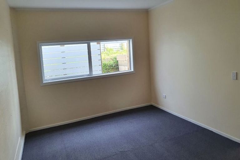 Photo of property in 21 Olivia Crescent, Tawa, Wellington, 5028