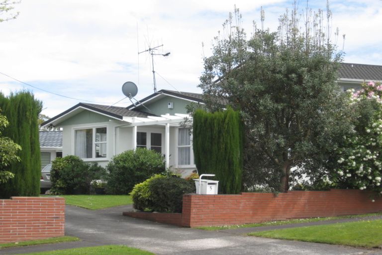 Photo of property in 5 Eaton Crescent, Otamatea, Whanganui, 4500