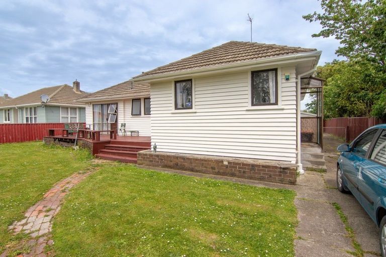 Photo of property in 12 Rochester Street, Awapuni, Palmerston North, 4412