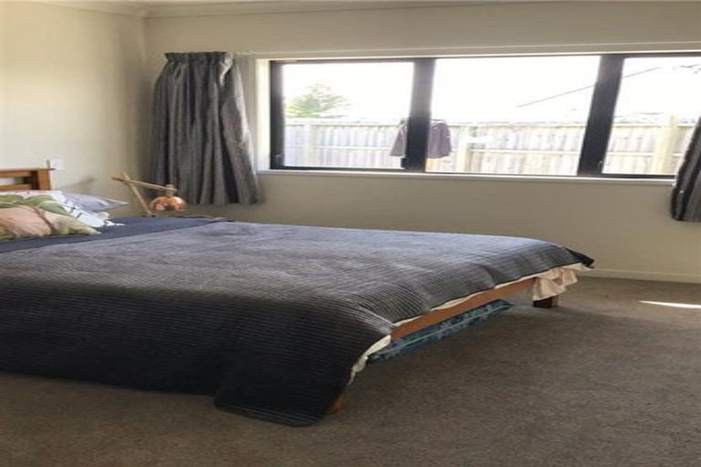 Photo of property in 25 O'farrell Drive, One Tree Point, 0118