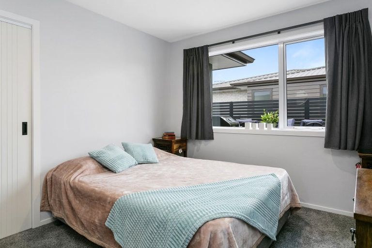 Photo of property in 27 Noumea Drive, Rangatira Park, Taupo, 3330