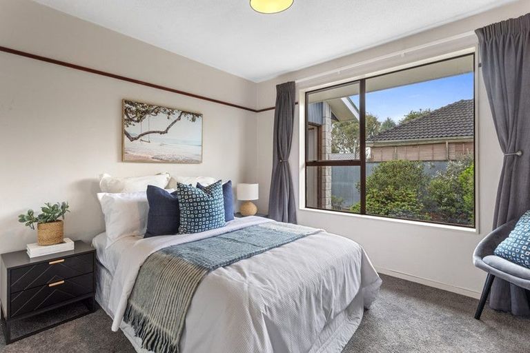 Photo of property in 14 Mckellar Place, Hornby, Christchurch, 8042