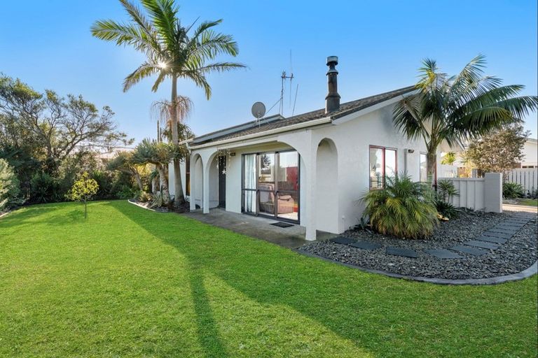 Photo of property in 1 Solway Place, Mount Maunganui, 3116