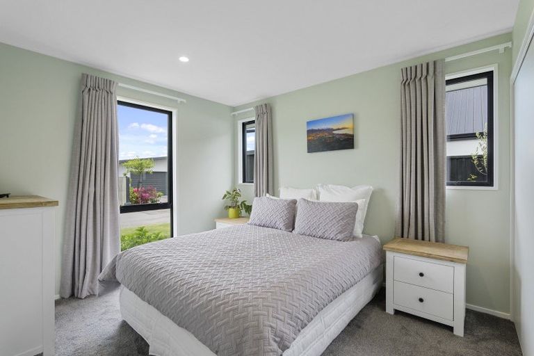 Photo of property in 5 Dennis Lane, Halswell, Christchurch, 8025