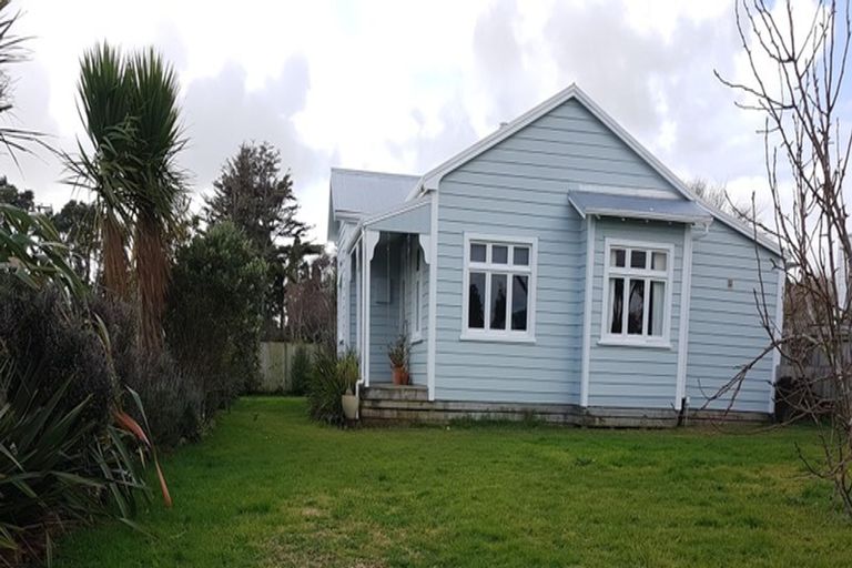 Photo of property in 19 Gossling Street, Okato, 4335