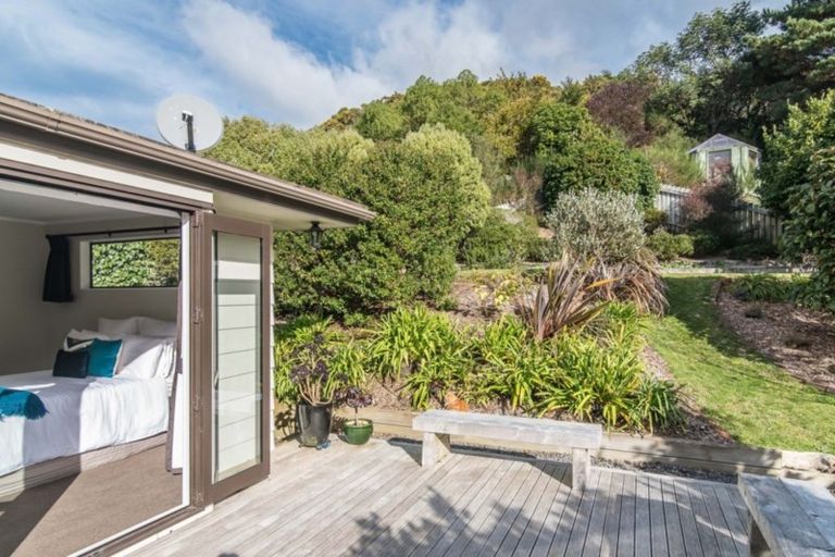 Photo of property in 64 Hathaway Avenue, Karori, Wellington, 6012