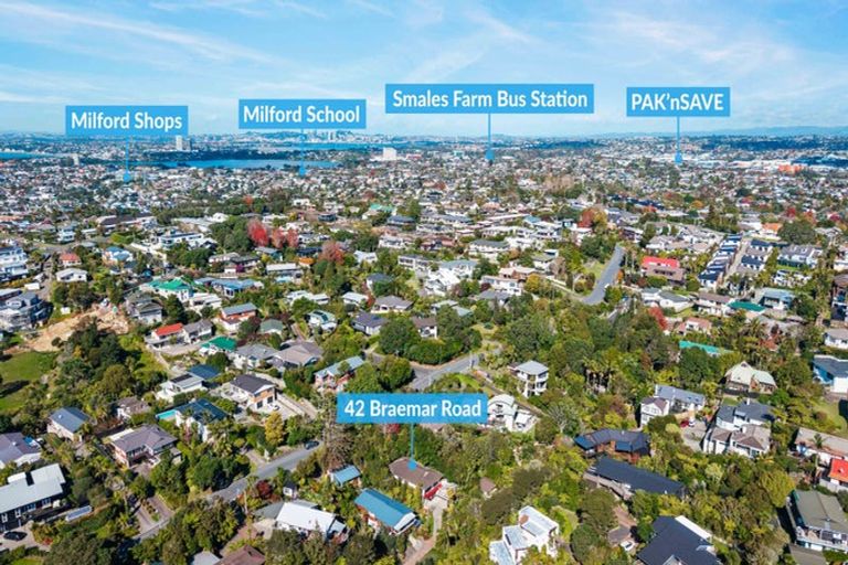 Photo of property in 42 Braemar Road, Castor Bay, Auckland, 0620