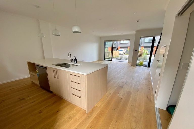 Photo of property in 3 Te One Place, Belmont, Auckland, 0622