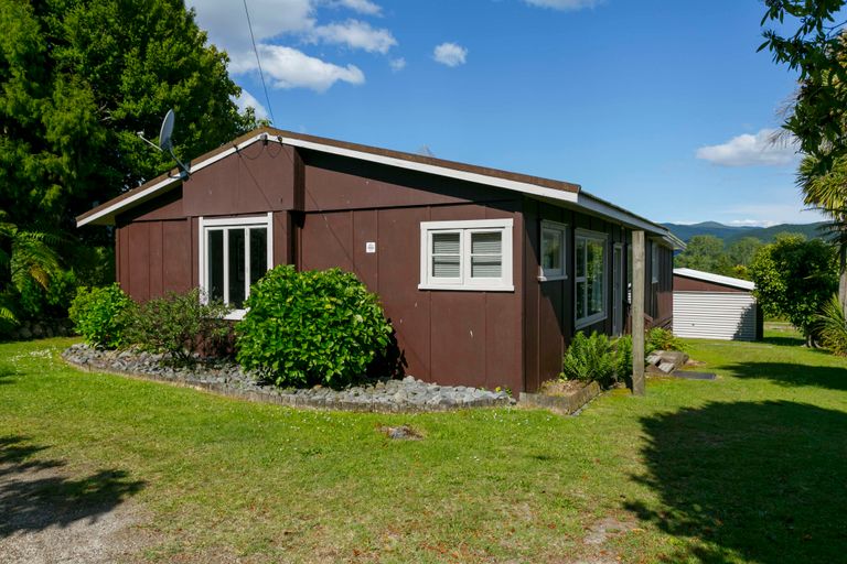 Photo of property in 17 Rewa Street, Mangakino, 3421