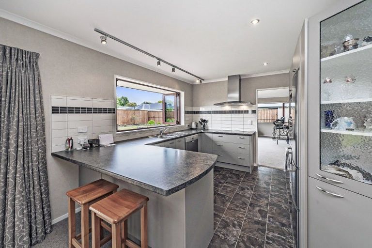 Photo of property in 92 Acacia Avenue, Rangiora, 7400