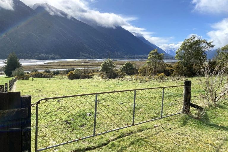 Photo of property in 4730 Otira Highway, Jacksons, Inchbonnie, 7875