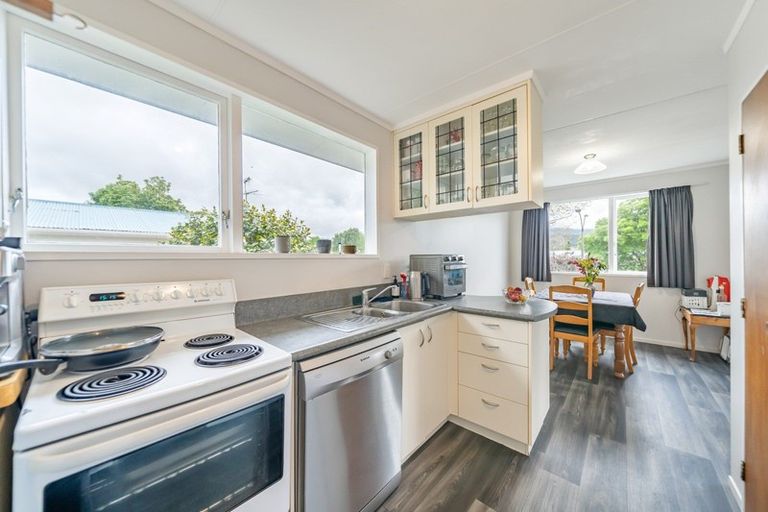 Photo of property in 162 California Drive, Totara Park, Upper Hutt, 5018