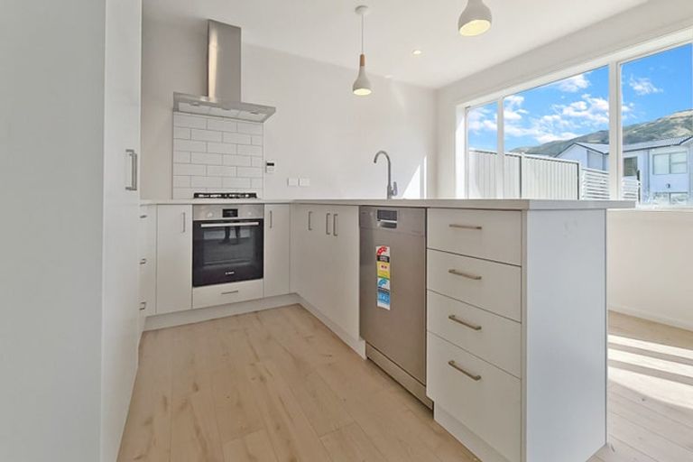 Photo of property in 15 Kamana Way, Kenepuru, Porirua, 5022