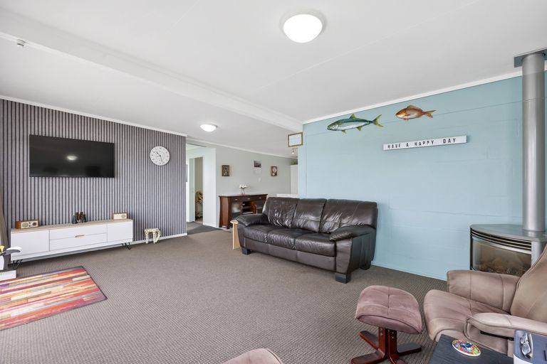 Photo of property in 940 Harington Point Road, Harington Point, Dunedin, 9077