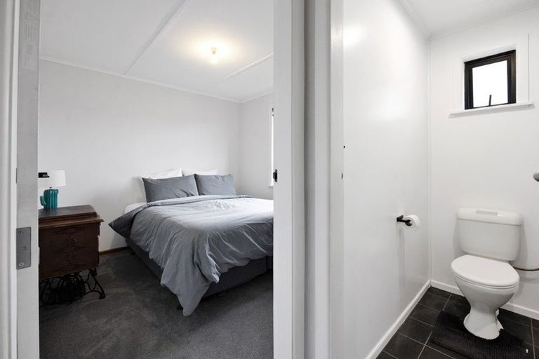 Photo of property in 70 Cloten Road, Stratford, 4332