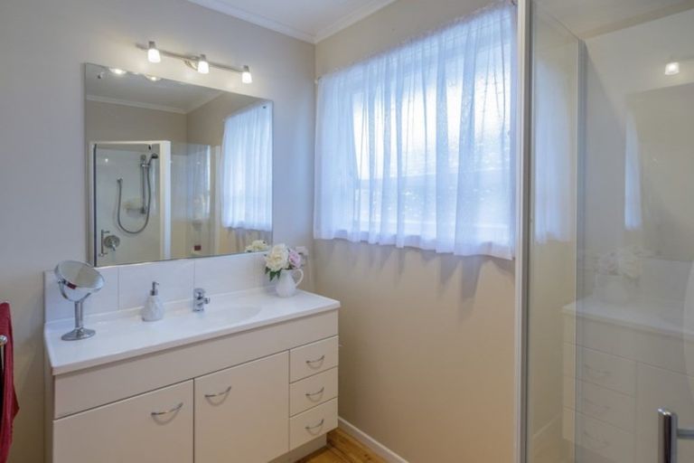 Photo of property in 78 Winchester Street, Levin, 5510