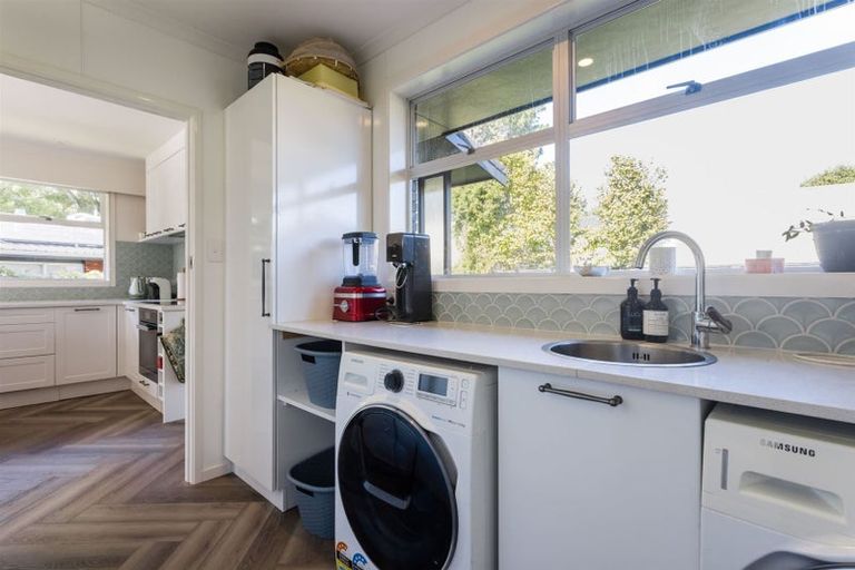 Photo of property in 33 Balfour Crescent, Riverlea, Hamilton, 3216