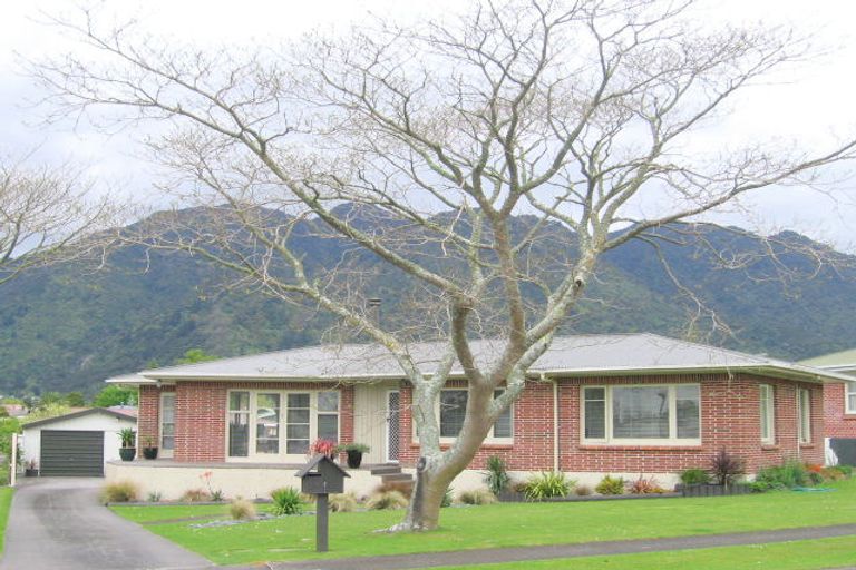 Photo of property in 13 Churchill Avenue, Te Aroha, 3320