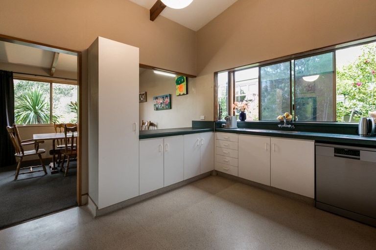 Photo of property in 17 Busby Hill, Havelock North, 4130