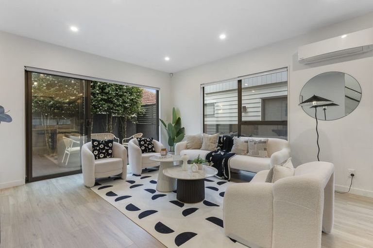 Photo of property in 30c Francis Street, Hauraki, Auckland, 0622