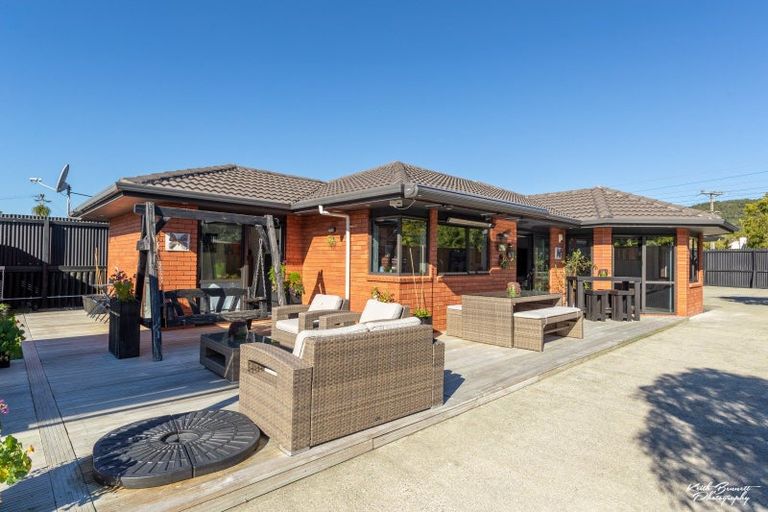 Photo of property in 258a Fergusson Drive, Heretaunga, Upper Hutt, 5018