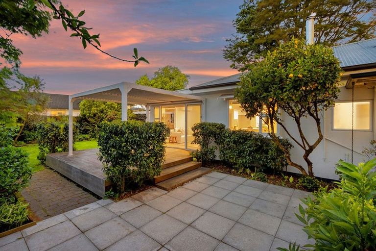 Photo of property in 4 Tillman Avenue, Strowan, Christchurch, 8052