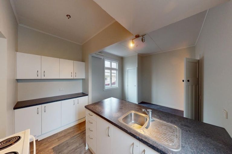 Photo of property in 990 Tremaine Avenue, Roslyn, Palmerston North, 4414