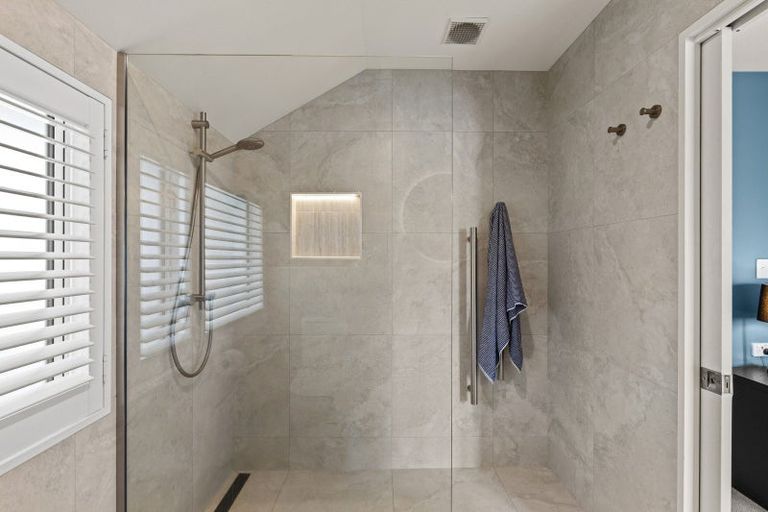 Photo of property in 138 Glandovey Road, Strowan, Christchurch, 8052