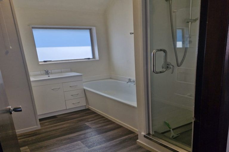 Photo of property in 1/182 Springfield Road, St Albans, Christchurch, 8014