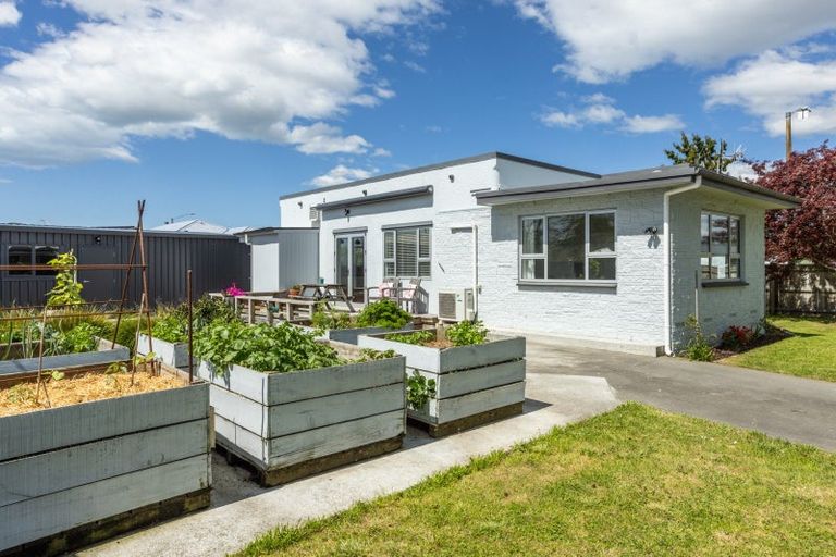 Photo of property in 912 Clive Street, Akina, Hastings, 4122