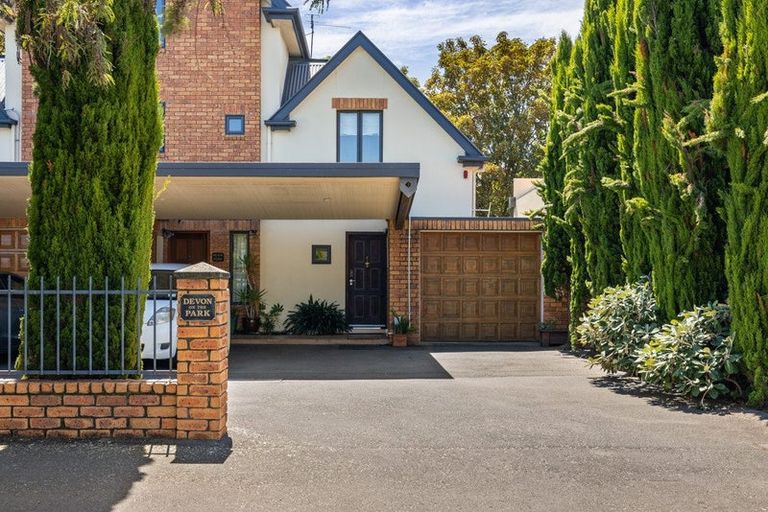 Photo of property in 13c Devon Street, Sydenham, Christchurch, 8023