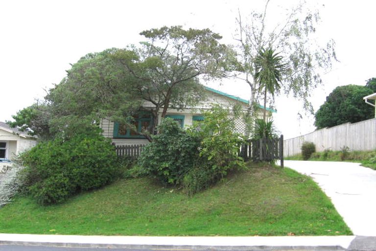 Photo of property in 21 Glendale Road, Glen Eden, Auckland, 0602