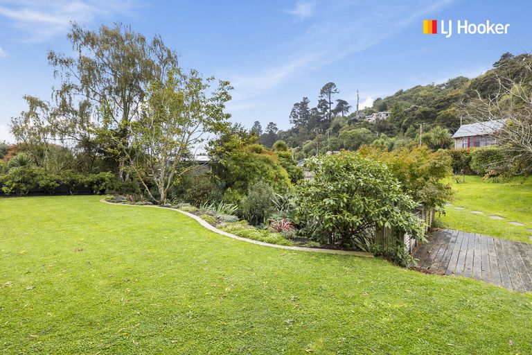 Photo of property in 10 Bacon Street, Broad Bay, Dunedin, 9014