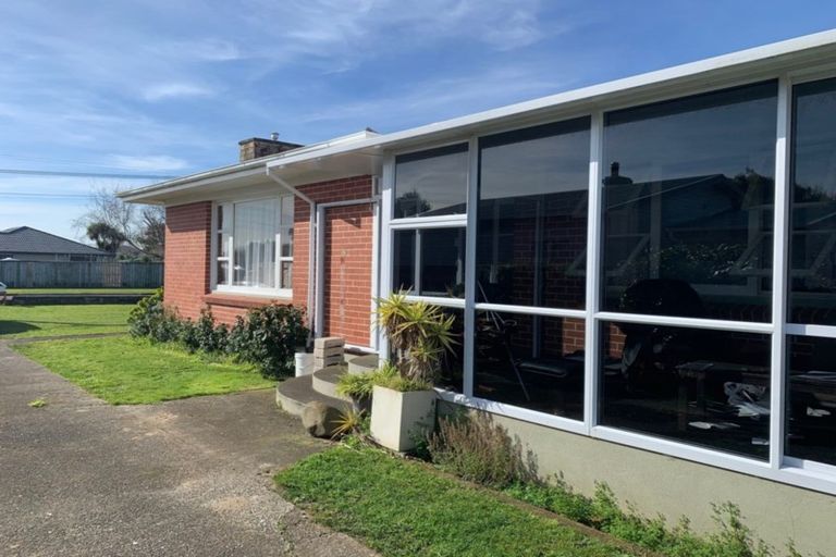 Photo of property in 35 Egmont Street, Hawera, 4610