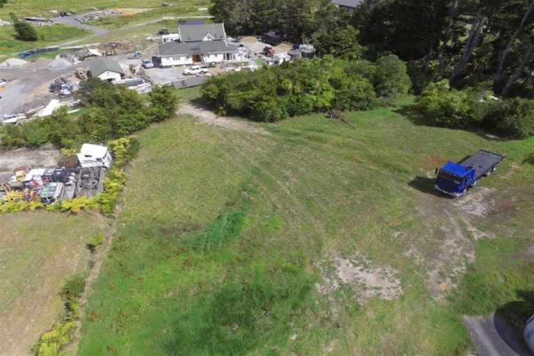 Photo of property in 103 Oraha Road, Kumeu, 0892