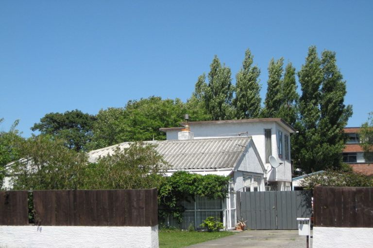 Photo of property in 126 Shortland Street, Wainoni, Christchurch, 8061