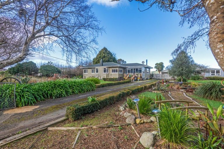 Photo of property in 26 Alfredton Road, Eketahuna, 4900