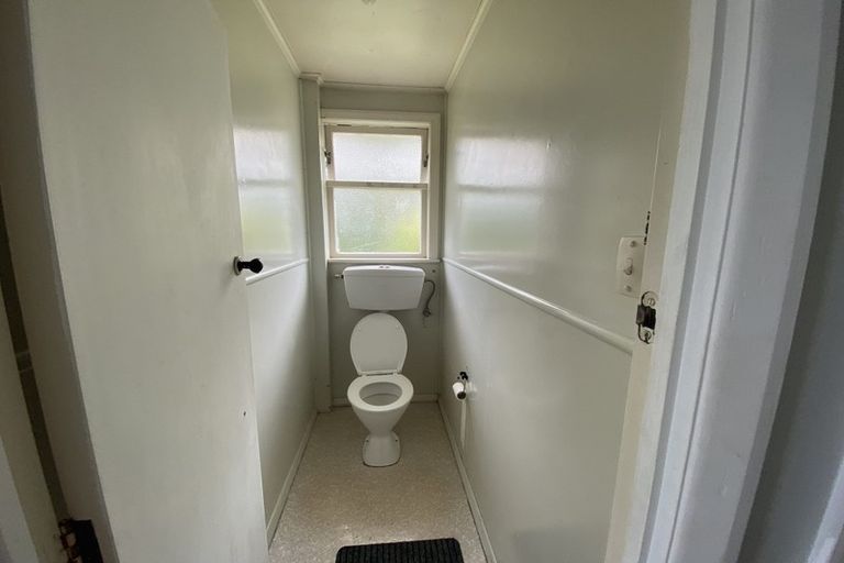 Photo of property in 16 Sandbrook Avenue, Otara, Auckland, 2023