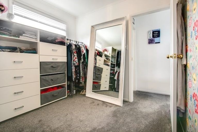 Photo of property in 10 Totara Street, Taradale, Napier, 4112