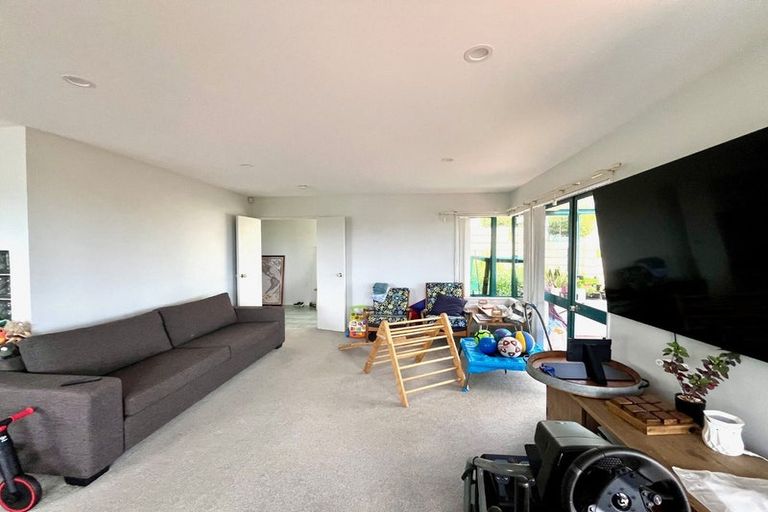 Photo of property in 35 Totara Road, Stanmore Bay, Whangaparaoa, 0932