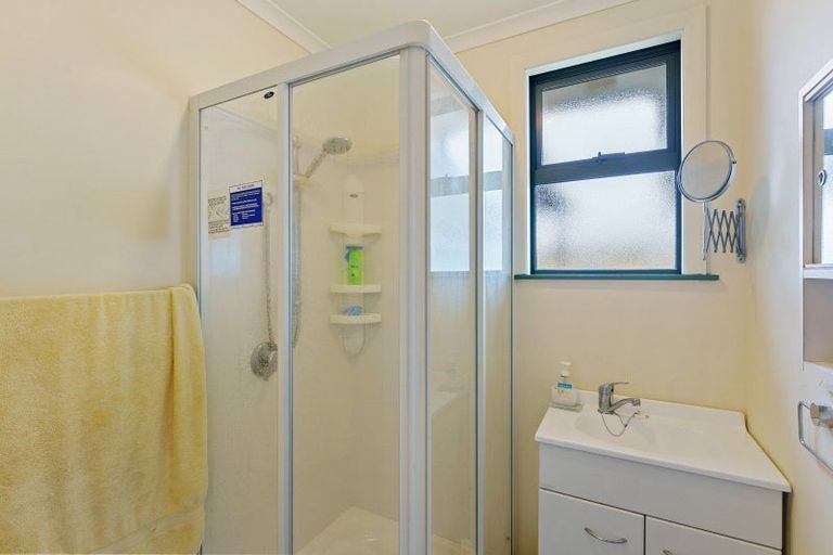 Photo of property in 3 Toi Street, Otaki Beach, Otaki, 5512