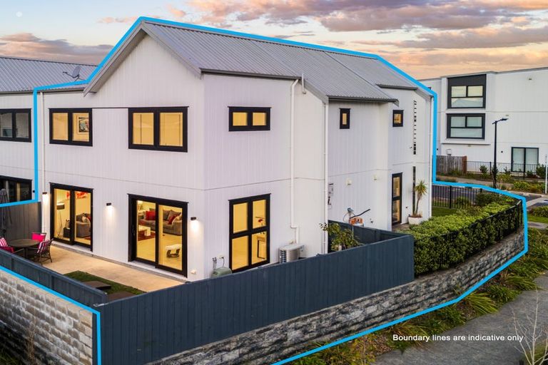 Photo of property in 28 Whakanoho Road, Westgate, Auckland, 0814