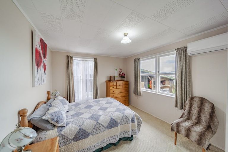 Photo of property in 11 Bell Street, Otane, 4202