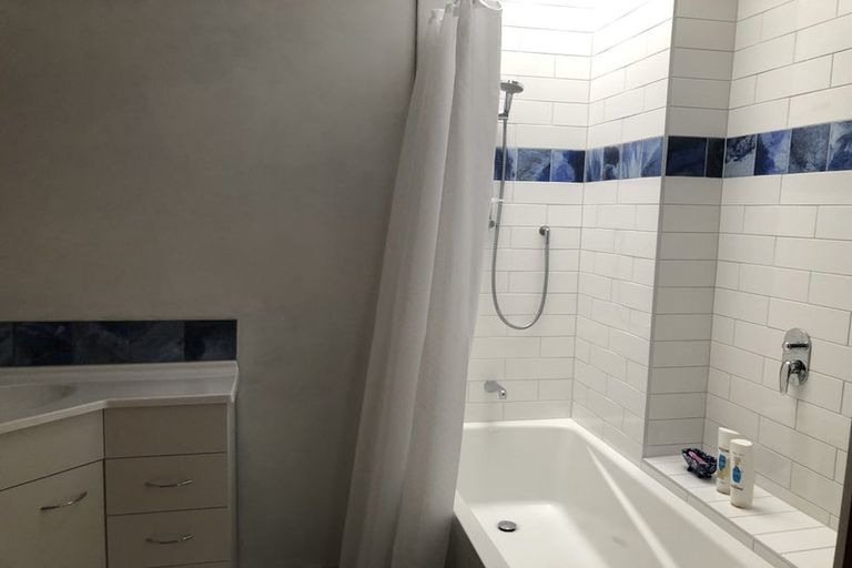 Photo of property in 73a Centreway Road, Orewa, 0931