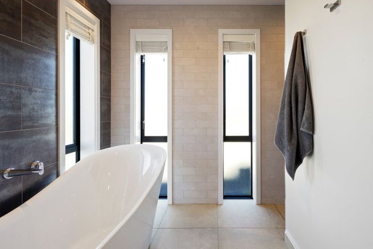 Photo of property in 13 Mike Smith Drive, Cambridge, 3434