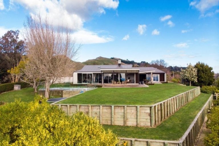 Photo of property in 207 Durham Drive, Havelock North, 4130
