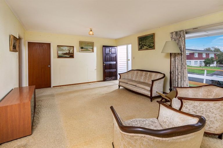 Photo of property in 6 Uppingham Crescent, Hillcrest, Auckland, 0627
